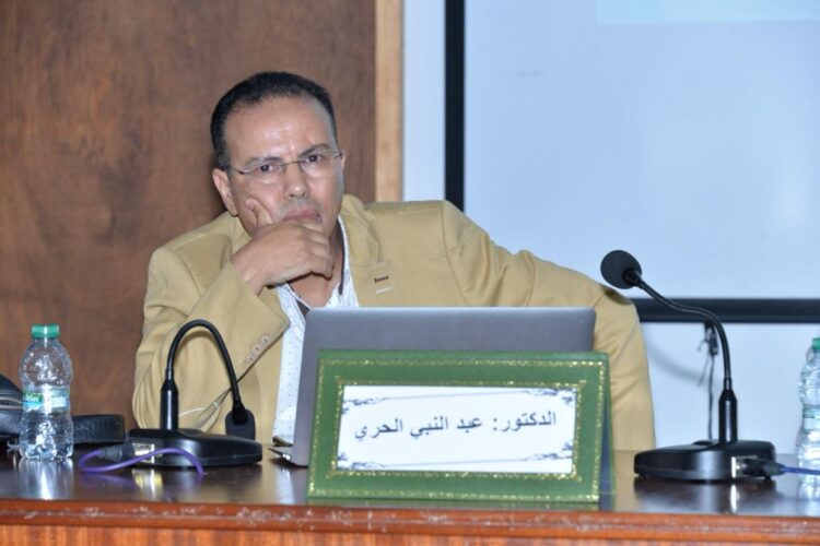 يقال عادة، على سبيل التقريب البيداغوجي للدرس الفلسفي، أن الفلسفة تفكير إنساني منحاز بالضرورة إلى الإنسان، حتى يجد هذا الدرس موقعه ضمن هذا