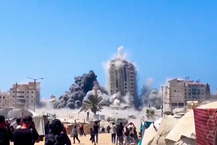 الحرب على غزة: صراع البقاء في مواجهة الإبادة